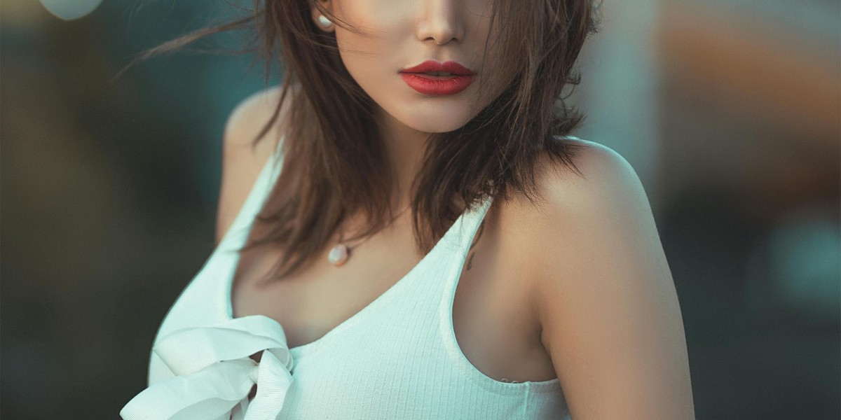 The Real Luxury of Mumbai Isn’t Places with top mumbai escorts—It’s Presence