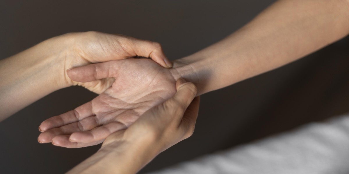 Dupuytren’s Wand: A Natural Solution for Hand Contracture Relief