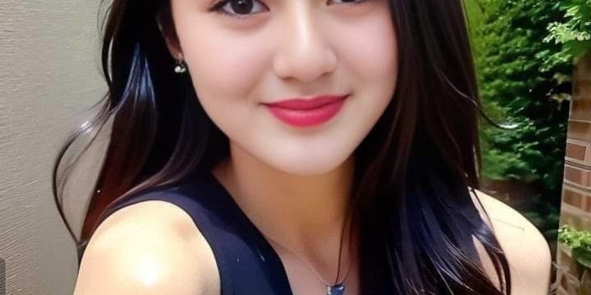 Do Our Lahore Call Girls Offer Incall and Outcall Services?
