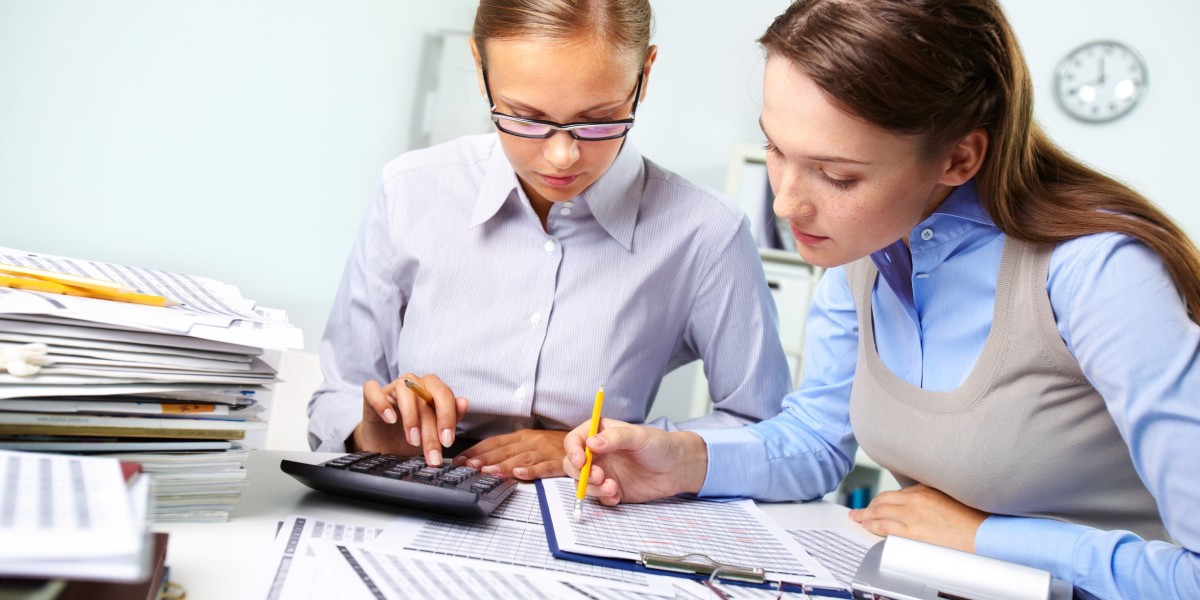 How Do Experts Solve Difficult Accounting Assignment Problems?