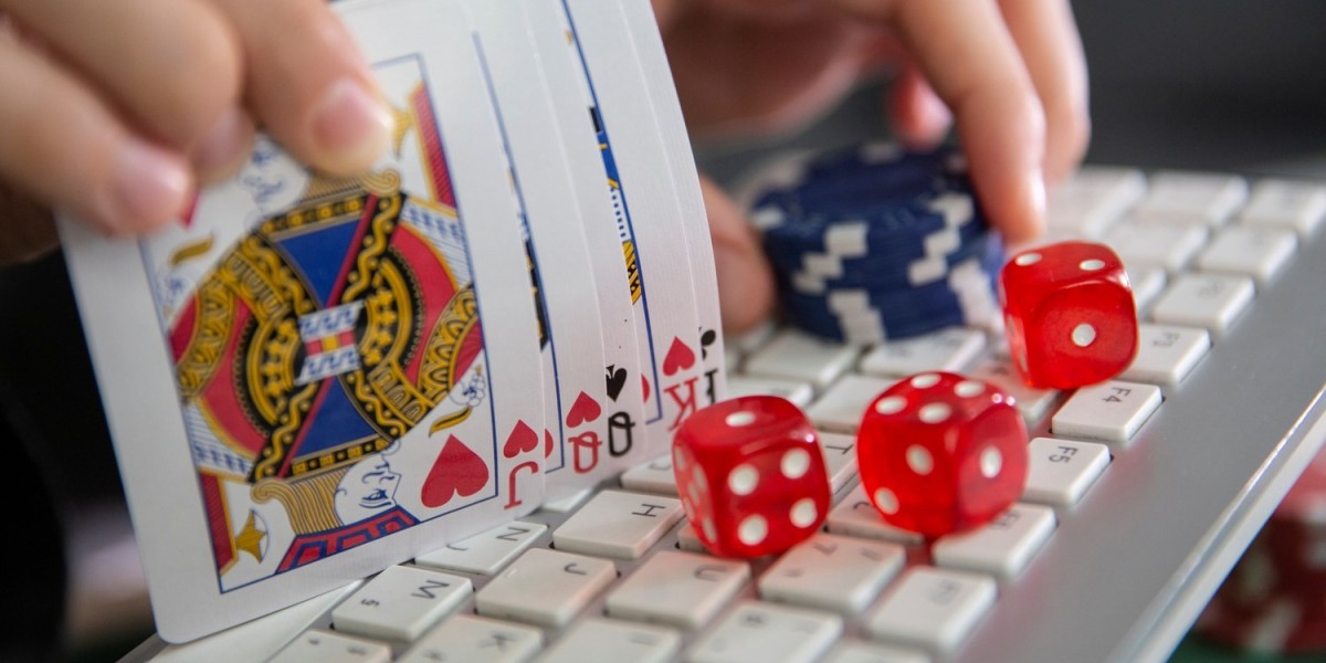 Todo lo que necesitas saber para jugar al póker en España: desde los métodos de pago hasta cómo gestionar tus límites. ¡