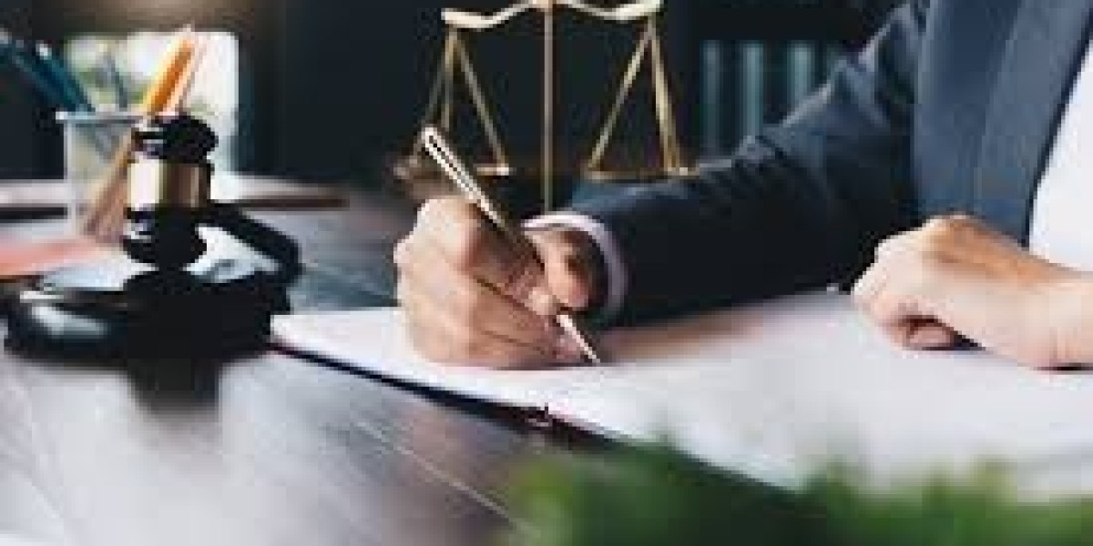 How to Find a Great Lawyer When You’re on a Tight Budget