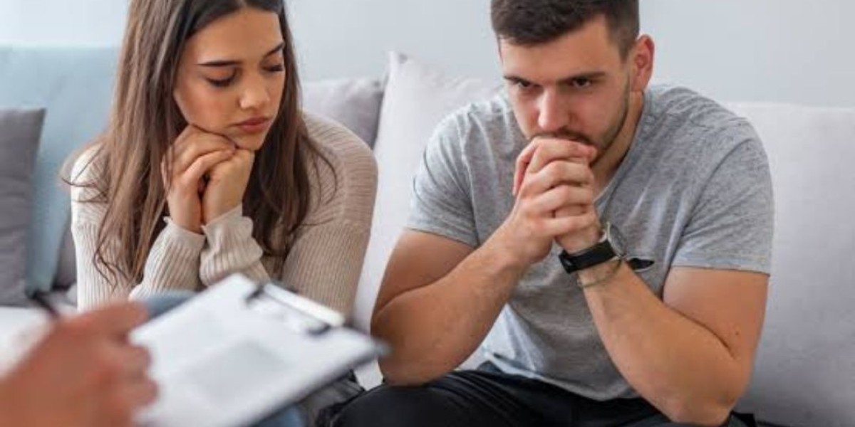 How Couples Can Rebuild Trust and Strengthen Their Relationship Through Online Counselling